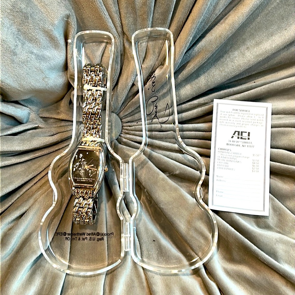 Nwt elvis Presley commemorative watch in case
